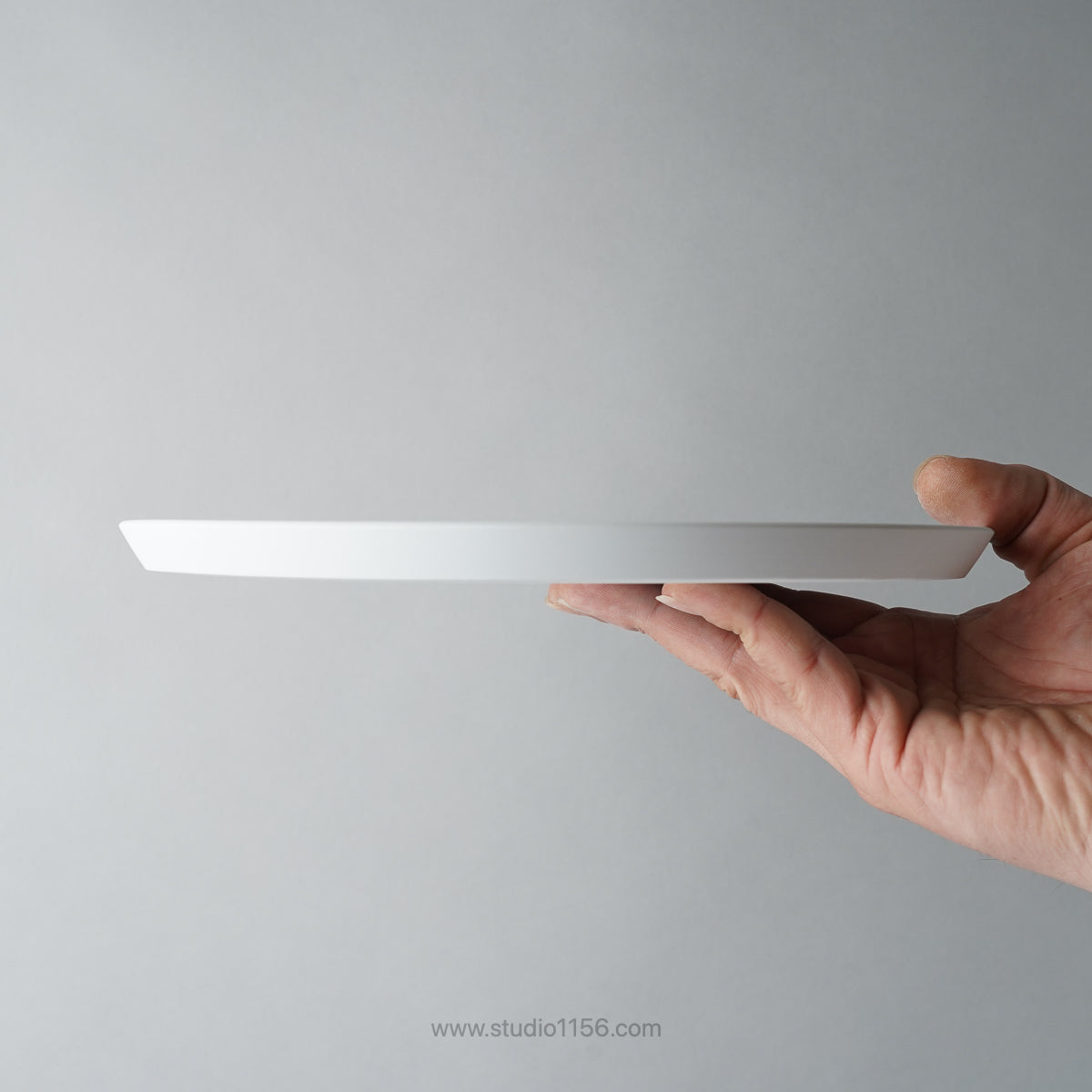 有田焼 ラウンドプレート グレー / TY Round Plate Plain Gray